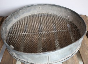 original_metal-garden-sieve